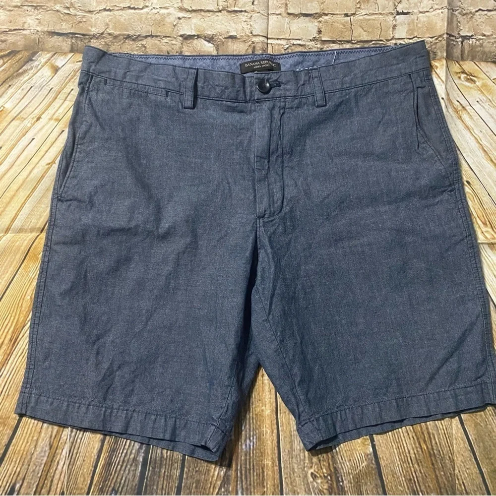 Banana Republic Blue Gray Cotton Aiden Flat Front Short